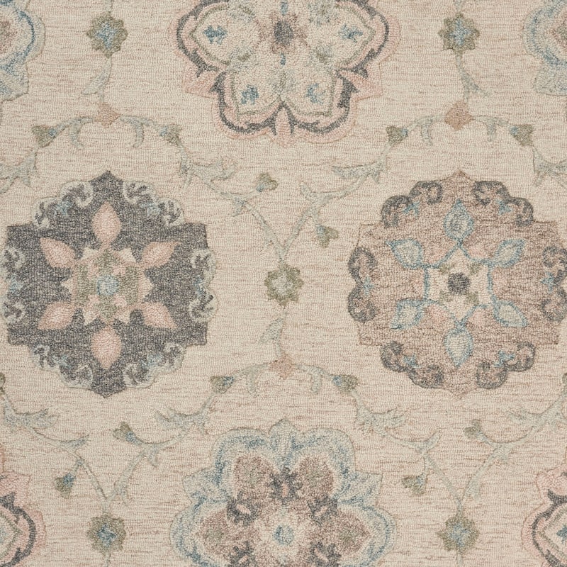 Sevita Traditional Floral Garden Wool Area Rug