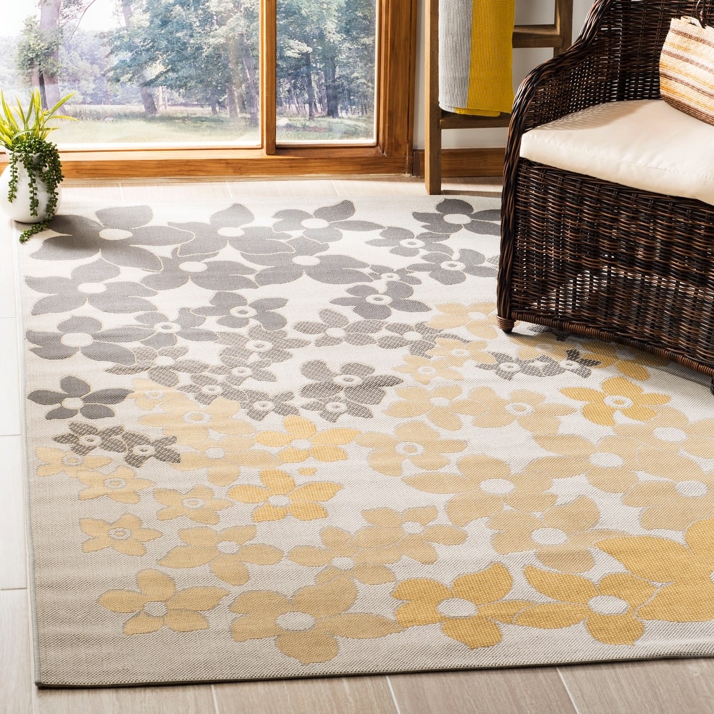Martha Stewart by SAFAVIEH Field Flowers Indoor/ Outdoor Waterproof Rug