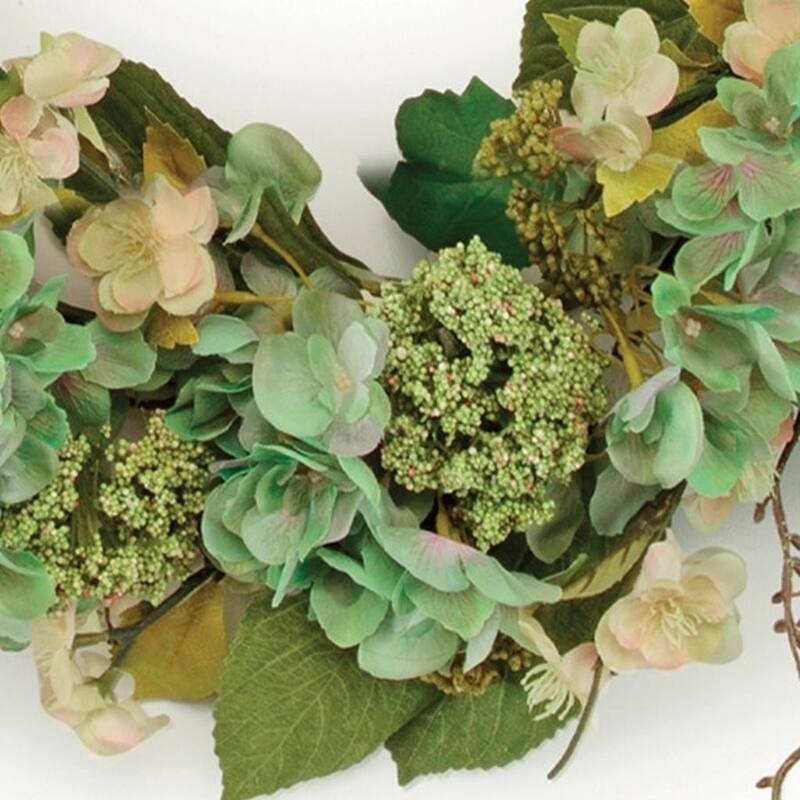 HomeRoots 32" Green Daisy Artificial Wreath