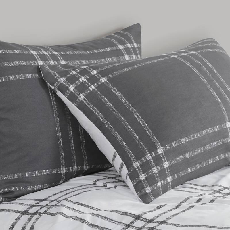 Intelligent Design Nathan Plaid Reversible Comforter Set