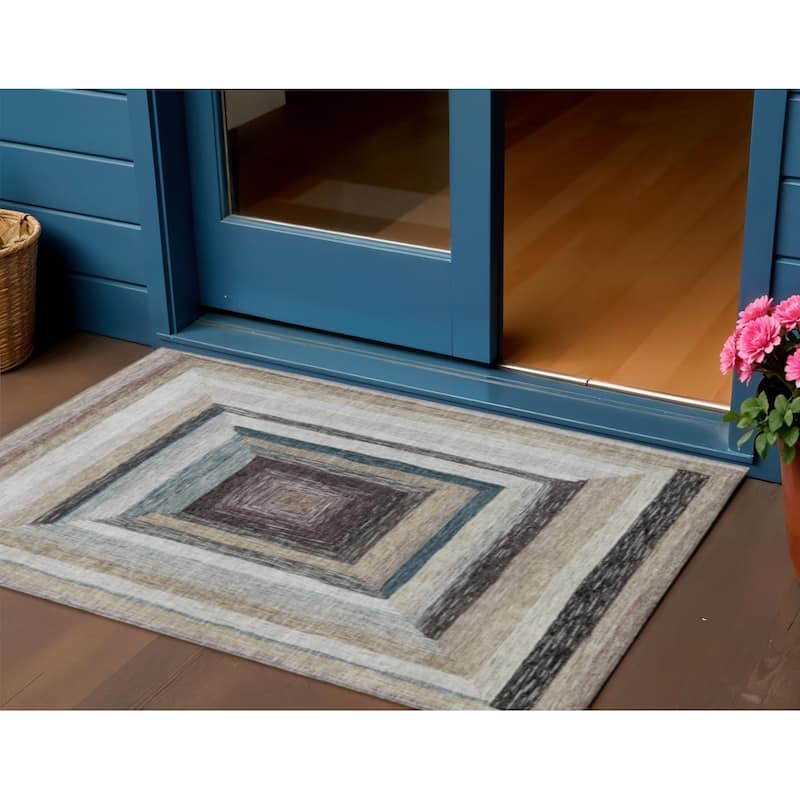 HomeRoots Geometric Transitional Rectangle Outdoor Rug - 3' x 5'