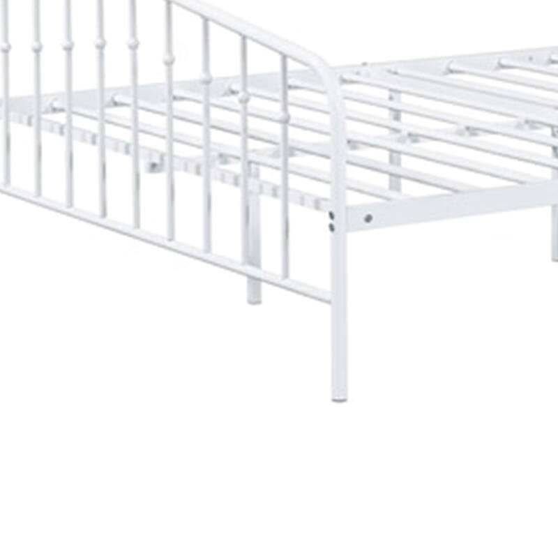 Nix Full Size Bed, Classic Spindle Headboard and Footboard, White Metal