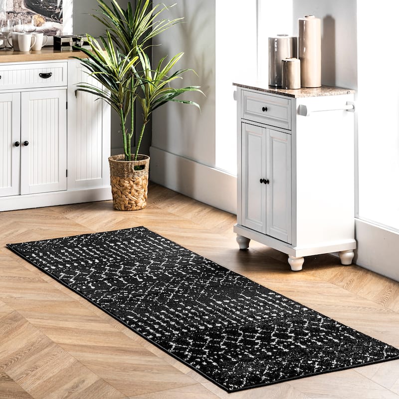 Nuloom Emmy Moroccan Trellis Area Rug - 2'8" x 8' Runner - Black and White