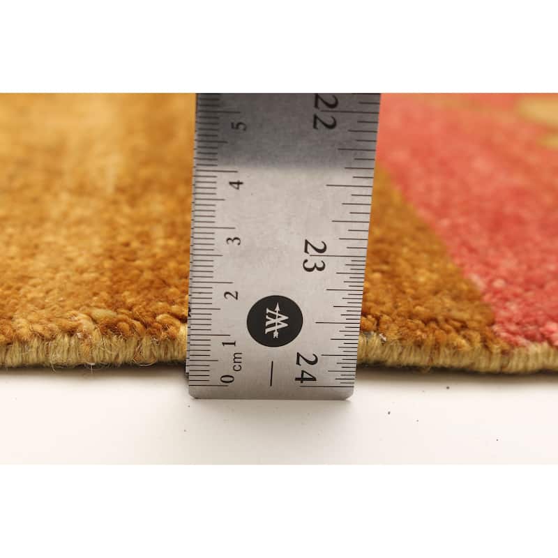 ECARPETGALLERY Hand-knotted Peshawar Ziegler Light Gold Wool Rug - 5'9 x 7'10