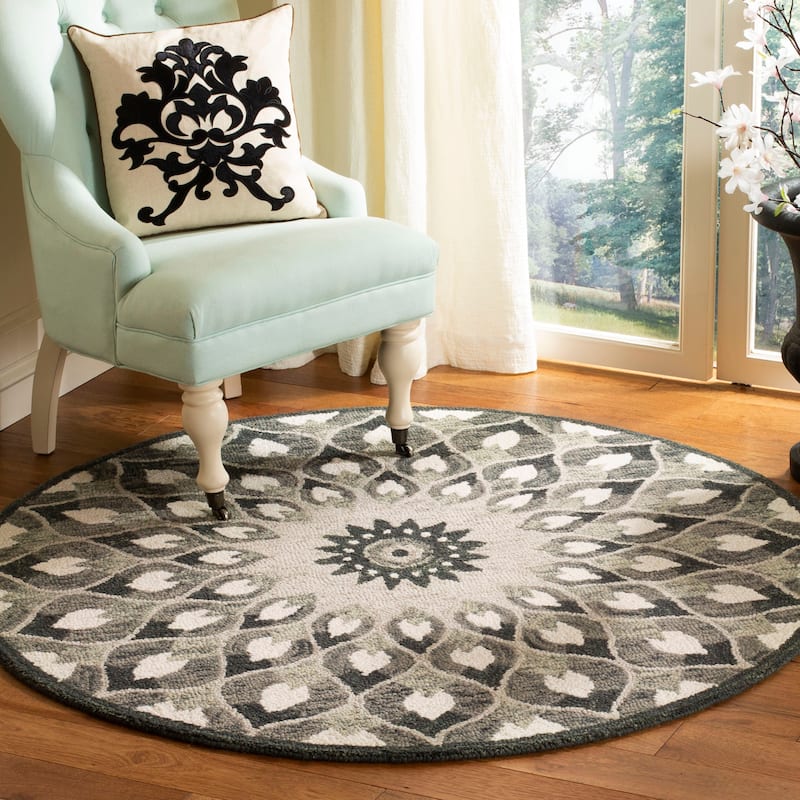 SAFAVIEH Handmade Novelty Aryana Wool Rug - 7' Round - Charcoal/Ivory