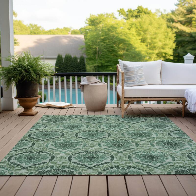 Machine Washable Indoor/ Outdoor Chantille Traditional Damask Rug
