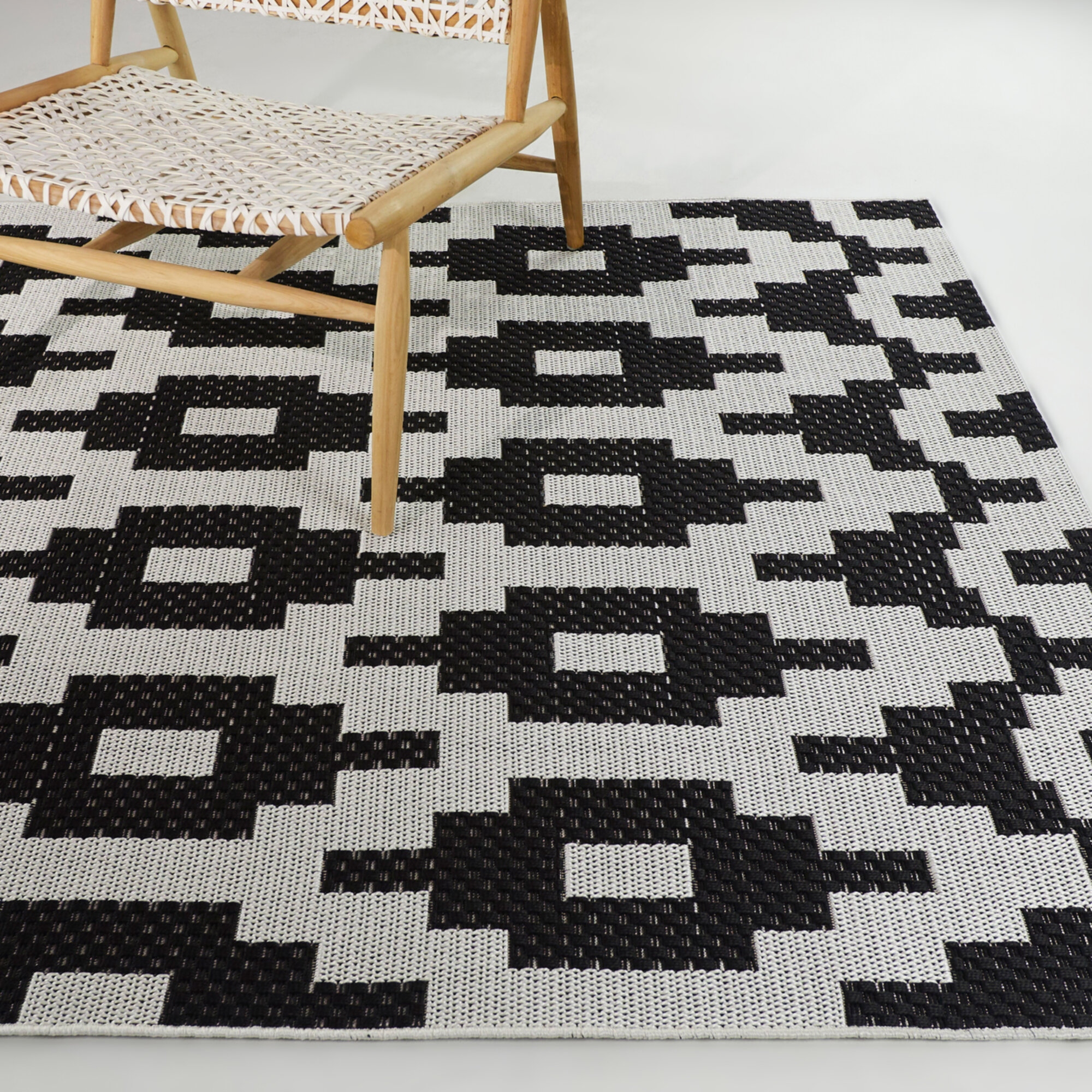 Monika Ikat Indoor/Outdoor Area Rug
