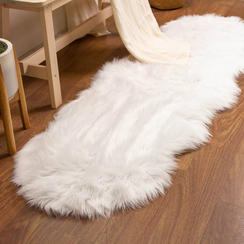 Silver Orchid Parrott Faux Fur Sheepskin Area Rug - 2' x 6' Shaped - White