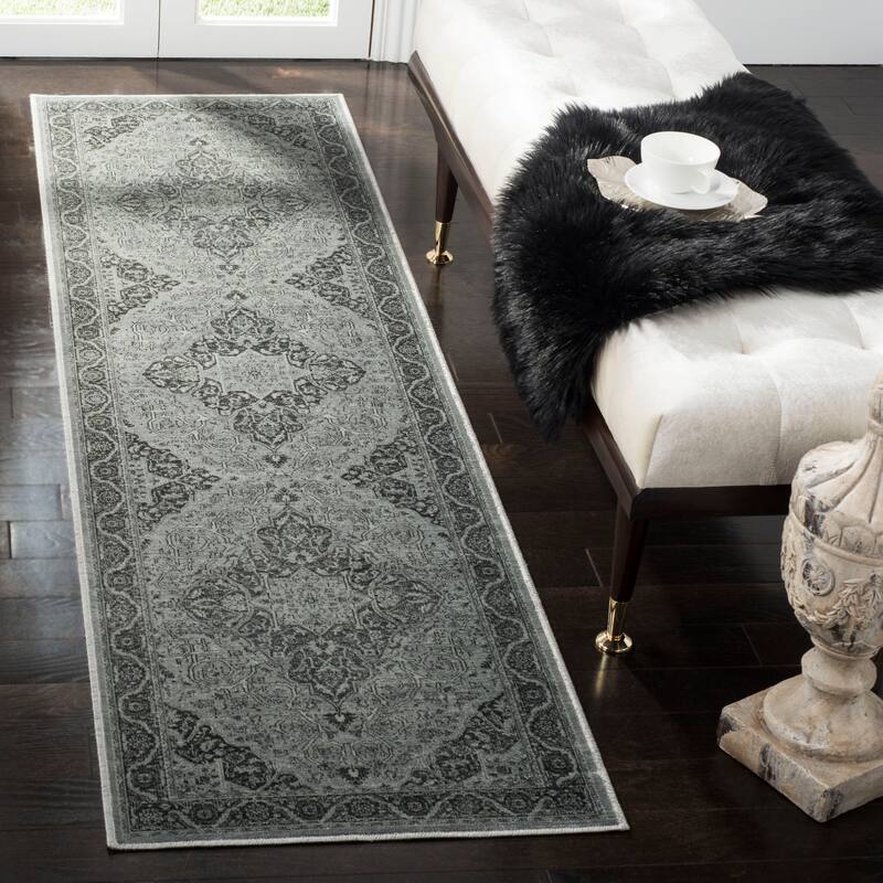 SAFAVIEH Vintage Distressed Boho Alli Oriental Rug - 2'7" x 4' - Light Blue/Multi - Rectangle