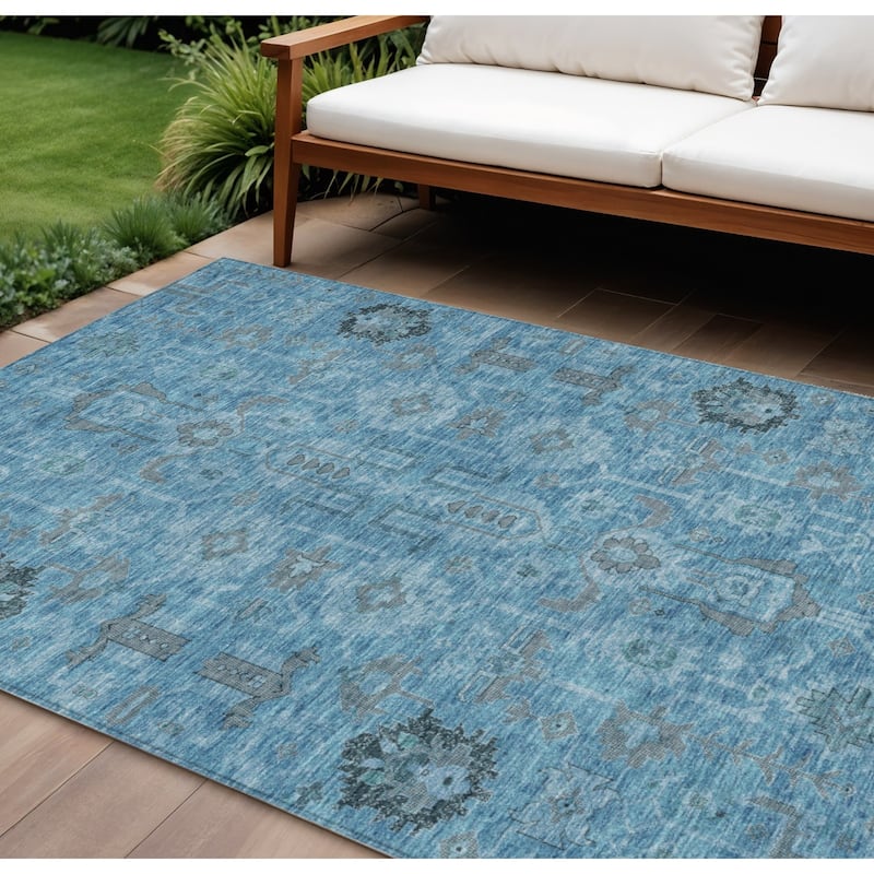 HomeRoots Oriental Traditional Rectangle Outdoor Rug - 10' X 14'