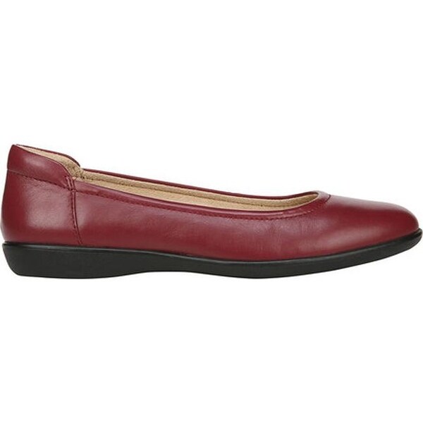 naturalizer flexy flats red