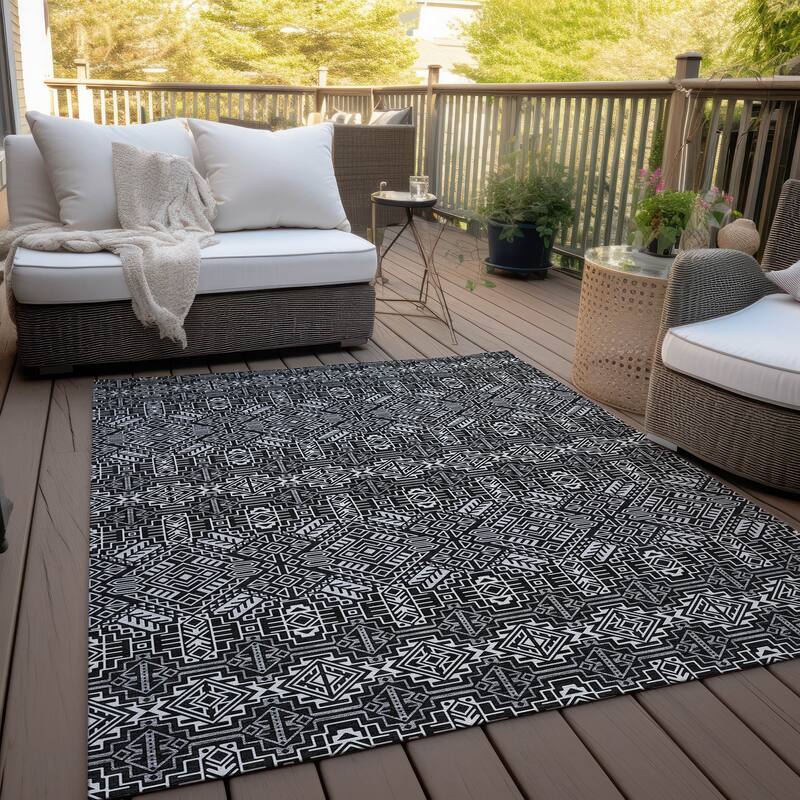 Machine Washable Indoor/ Outdoor Moroccan Boho Chantille Rug