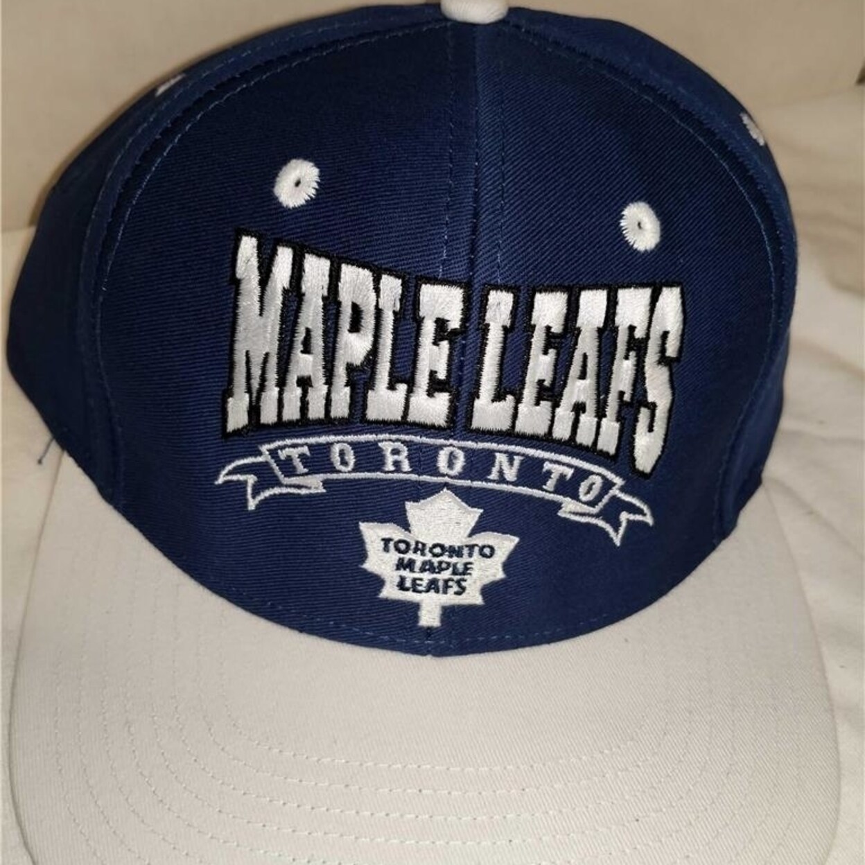 Shop Toronto Maple Leafs Mens Osfa Flatbrim Snapback Vintage