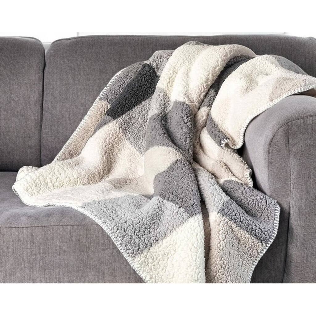 HomeRoots 50" X 60" Gray And Ivory Faux Sherpa Plaid Throw Blanket