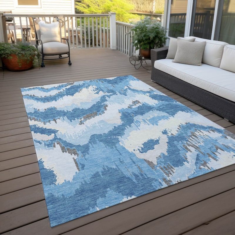 Machine Washable Indoor/ Outdoor Chantille Ombre Abstract Rug - Blue - 2'6" x 3'10"