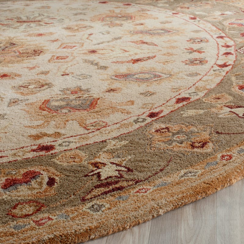 SAFAVIEH Handmade Anatolia Bibbi Traditional Oriental Hand-spun Wool Rug