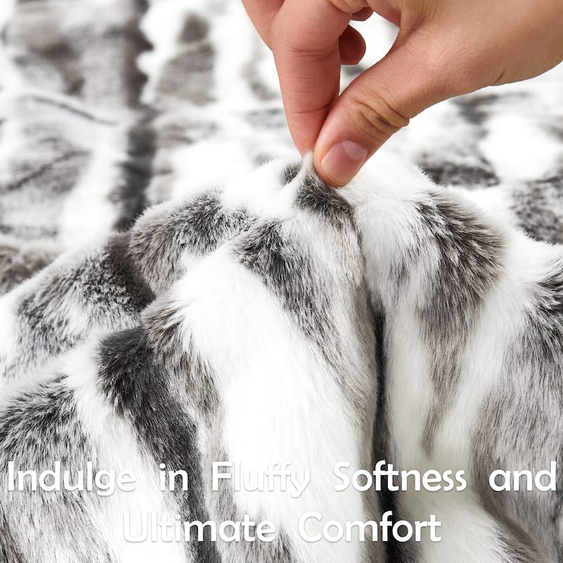 Home Soft Things Jacquard FauxFur Throw