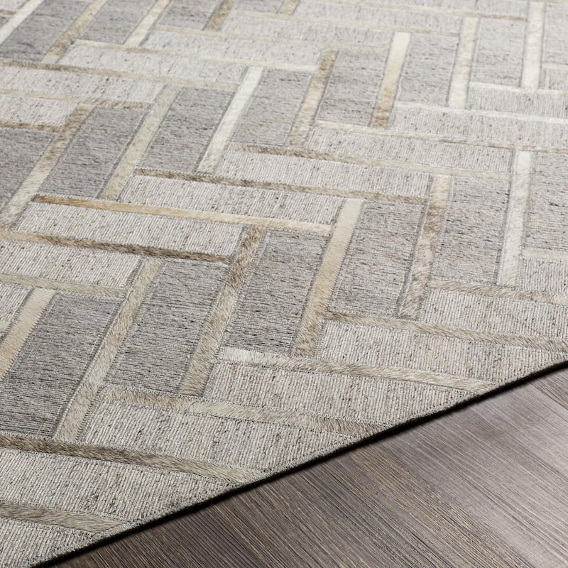 Yashica Minimalist Graphic Area Rug