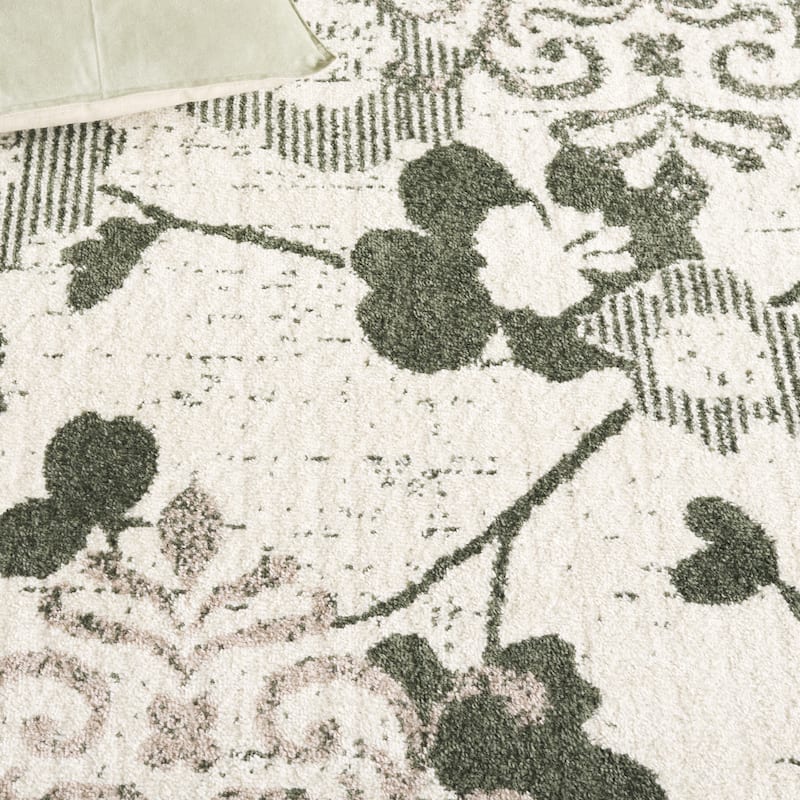 SAFAVIEH, Adirondack Rena Damask Floral Distressed Rug