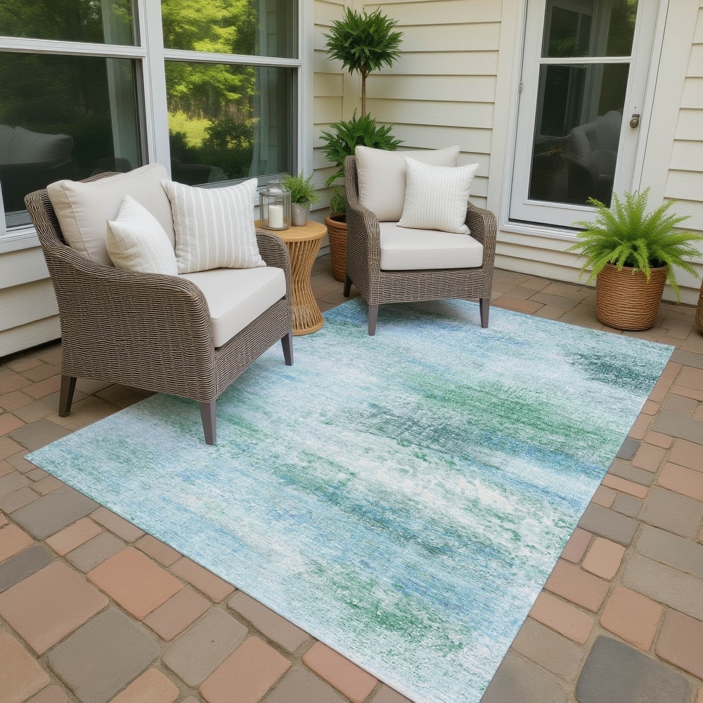 Machine Washable Indoor/ Outdoor Vintage Ombre Chantille Rug