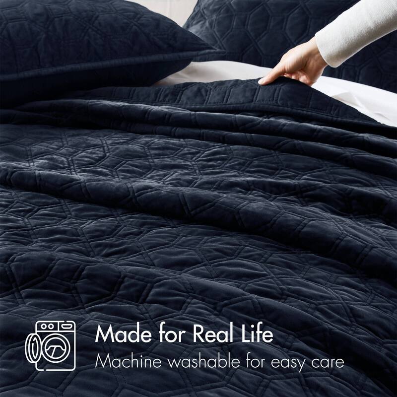 Madison Park Emery 3 Piece Velvet Quilt Set