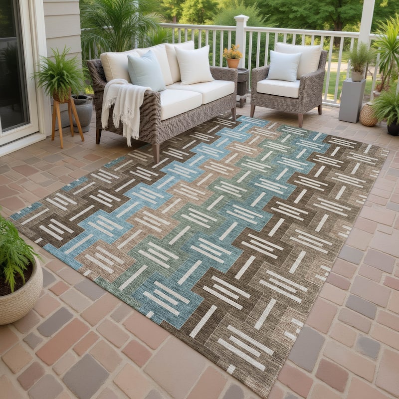 Machine Washable Indoor/ Outdoor Modern Wamego Chantille Rug - Brown - 2'6" x 3'10"