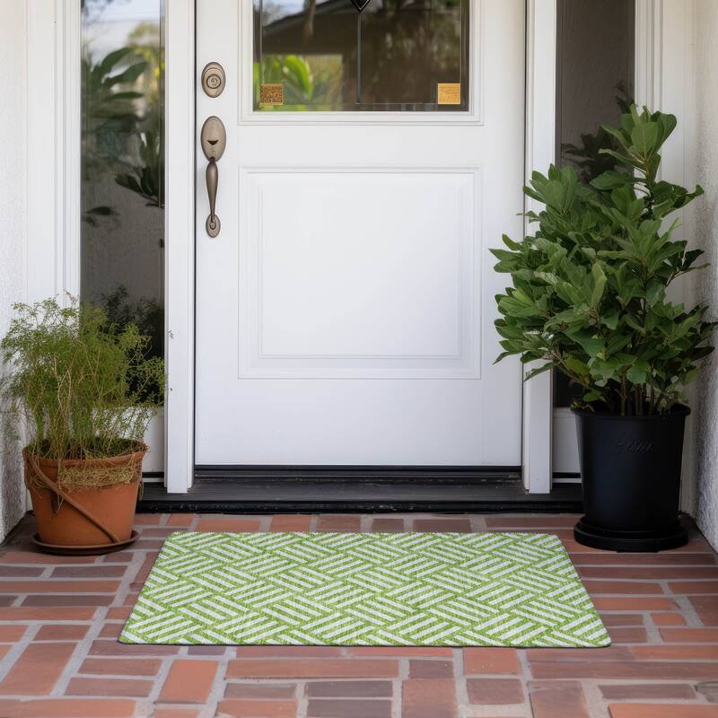 Machine Washable Indoor/ Outdoor Chantille Contemporary Geo Rug