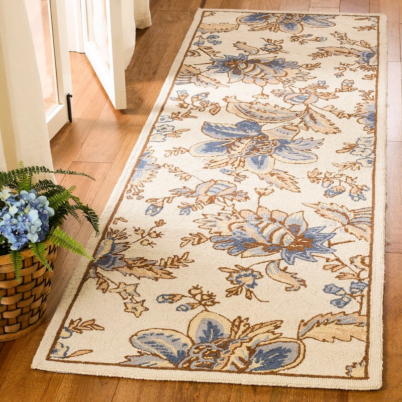 SAFAVIEH Handmade Chelsea Iluminada French Country Wool Rug - 2'6" x 12' Runner - Ivory