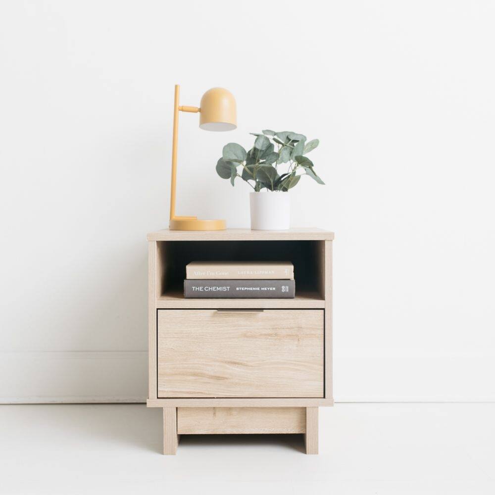 Signature Design by Ashley Oliah Brown Woodgrain 1-drawer Nightstand