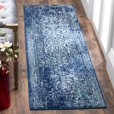 SAFAVIEH Evoke Quinn Vintage Distressed Rug