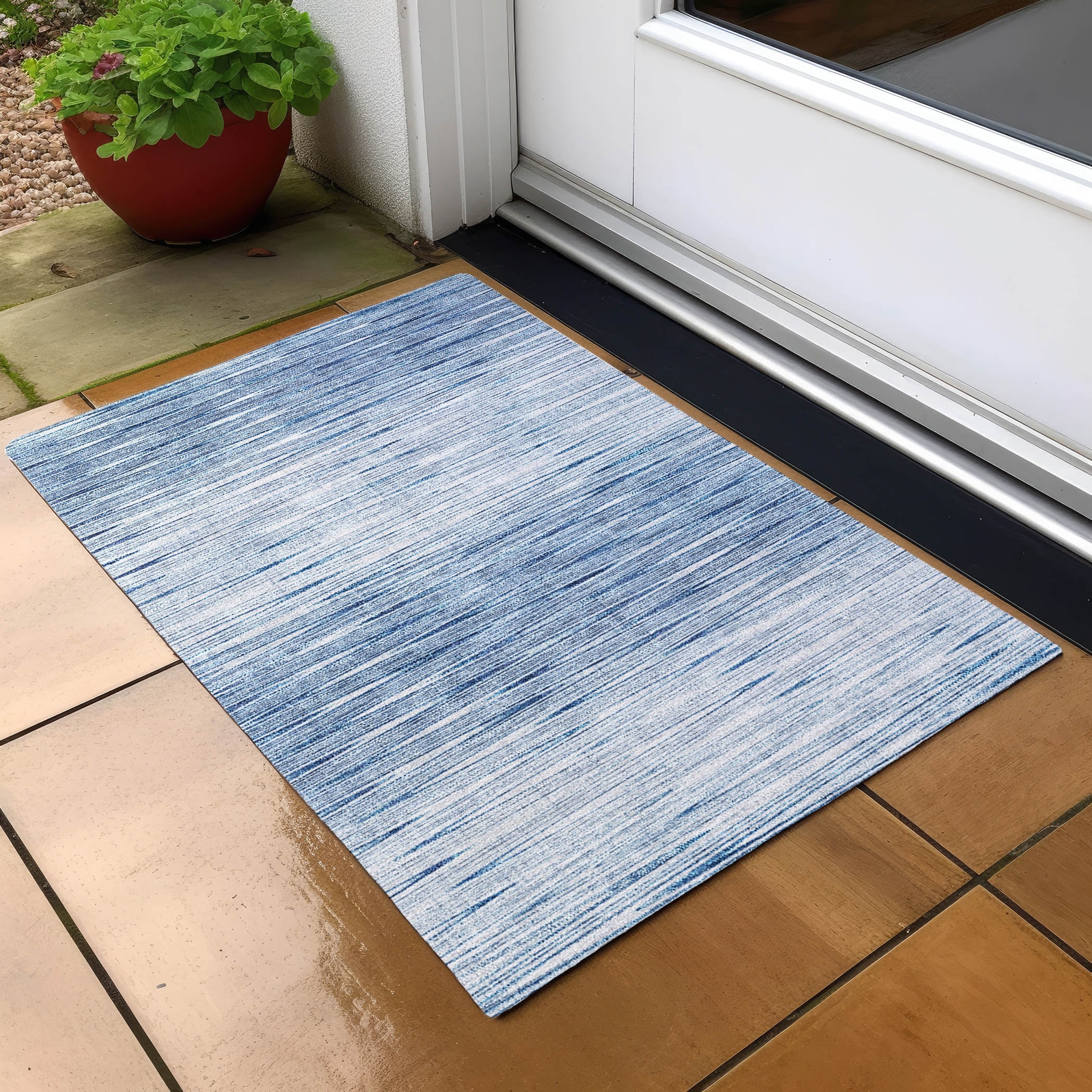 Machine Washable Indoor/ Outdoor Chantille Ombre Stripes Rug