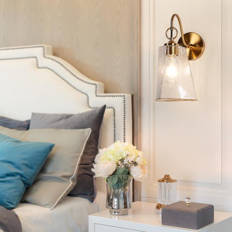 Modern 1-Light Gold Wall Sconce Glass Bathroom Vanity Lights - Brass