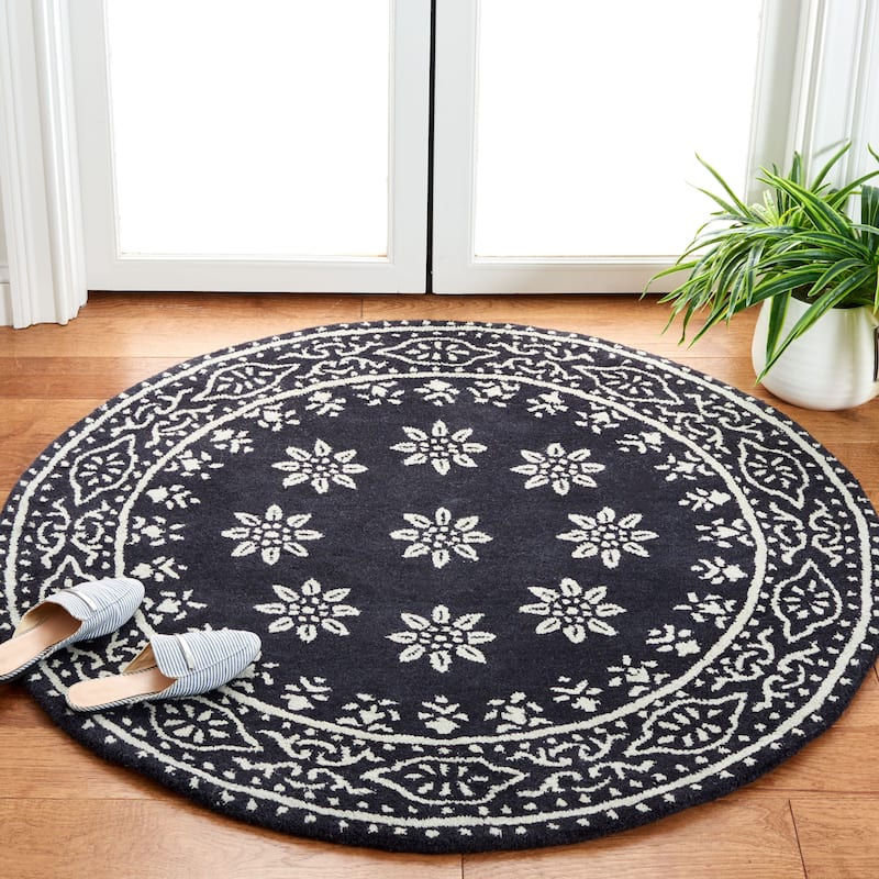 Martha Stewart by SAFAVIEH Gracious Garden Wool Rug - 4' Round - Weathervane