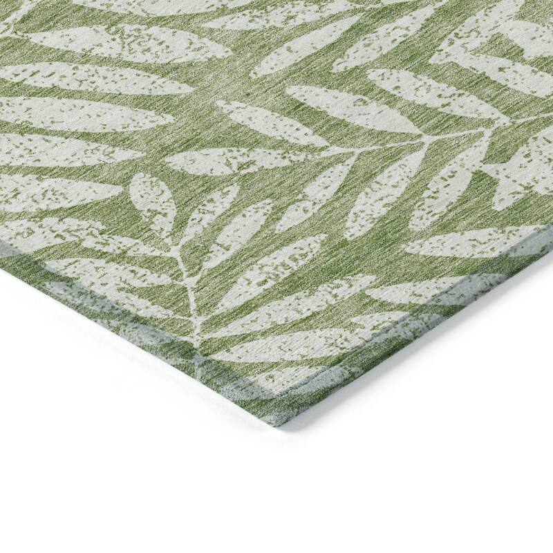 Machine Washable Indoor/ Outdoor Chantille Palm Rug
