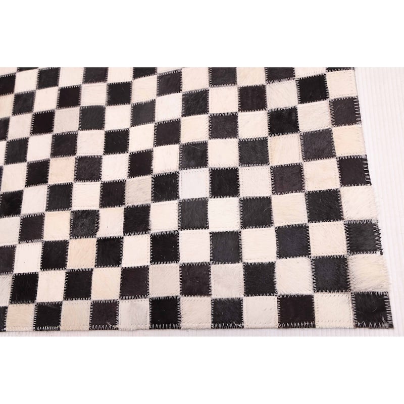 ECARPETGALLERY Handmade Cowhide Patchwork Black, Cream Leather Rug - 8'1 x 10'0