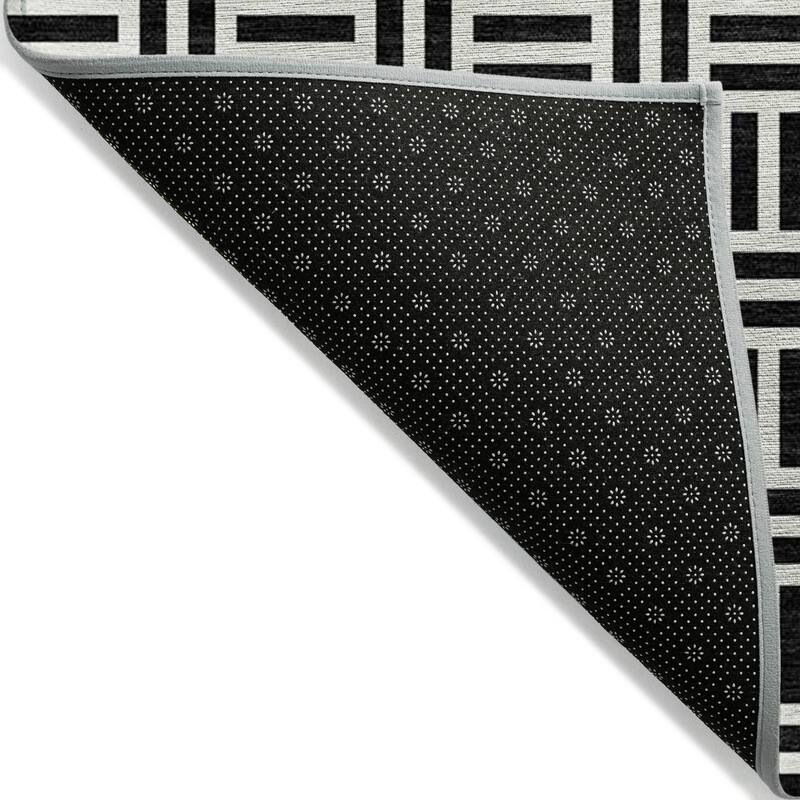 Machine Washable Indoor/ Outdoor Contemporary Basketweave Chantille Rug
