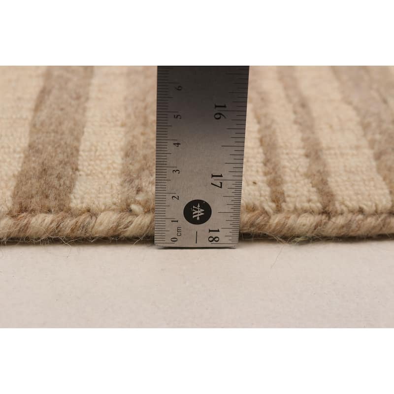 Kashkuli Gabbeh Tan Rug 7'6" x 10'8" - 7'6 x 10'8