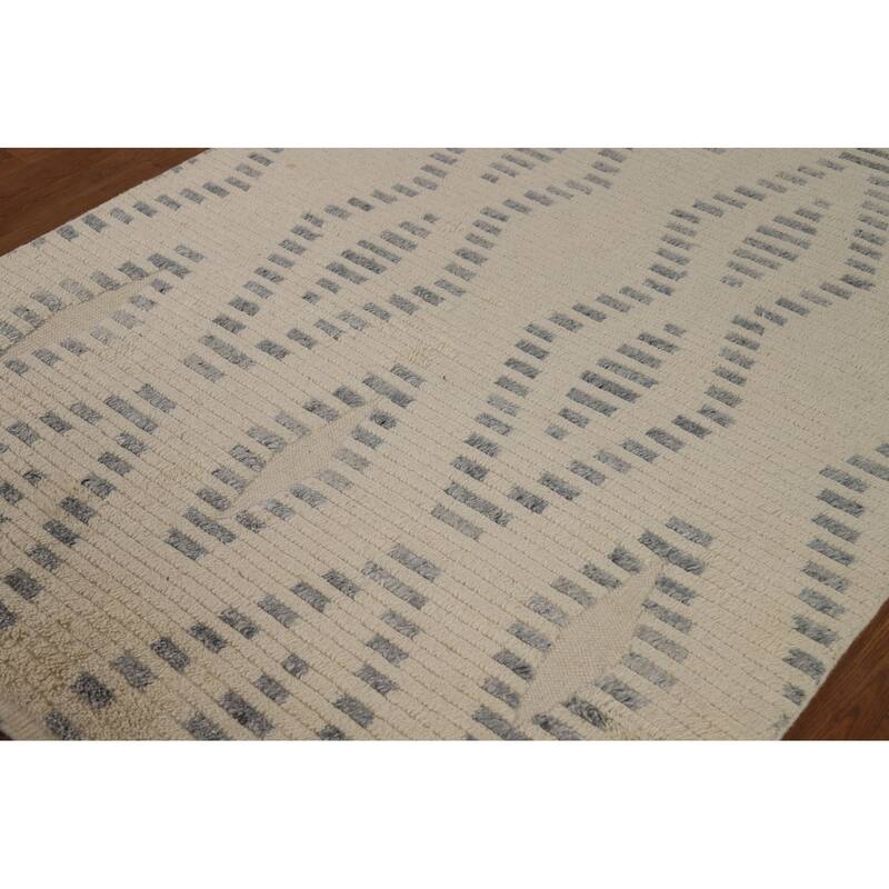 Striped Moroccan Indian Area Rug Handmade Wool Carpet - 5'1" x 8'1"