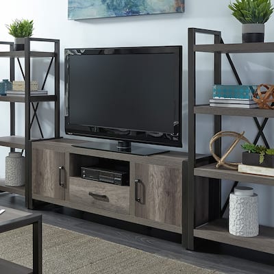 Tanners Creek Greystone Entertainment Center w Piers