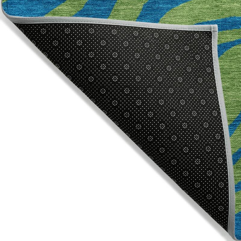 Machine Washable Indoor/ Outdoor Modern Animal Print Chantille Rug