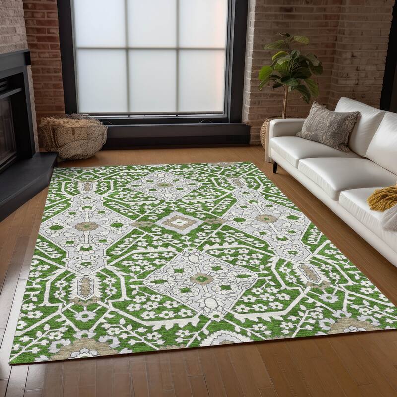 Machine Washable Indoor/ Outdoor Chantille Traditional Rug