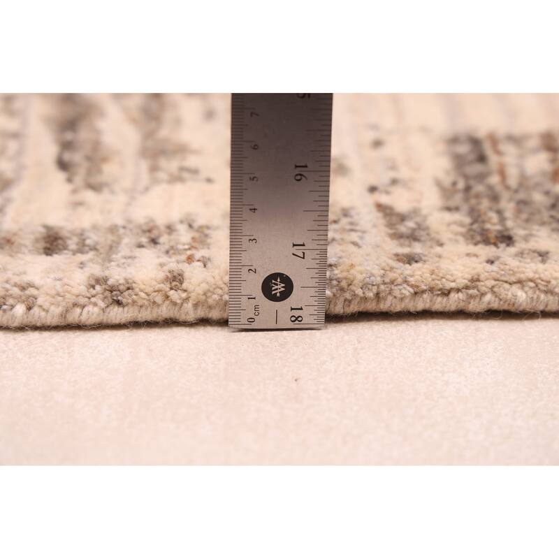 ECARPETGALLERY Hand Loomed Elysian Ivory Wool Rug - 5'3 x 7'5