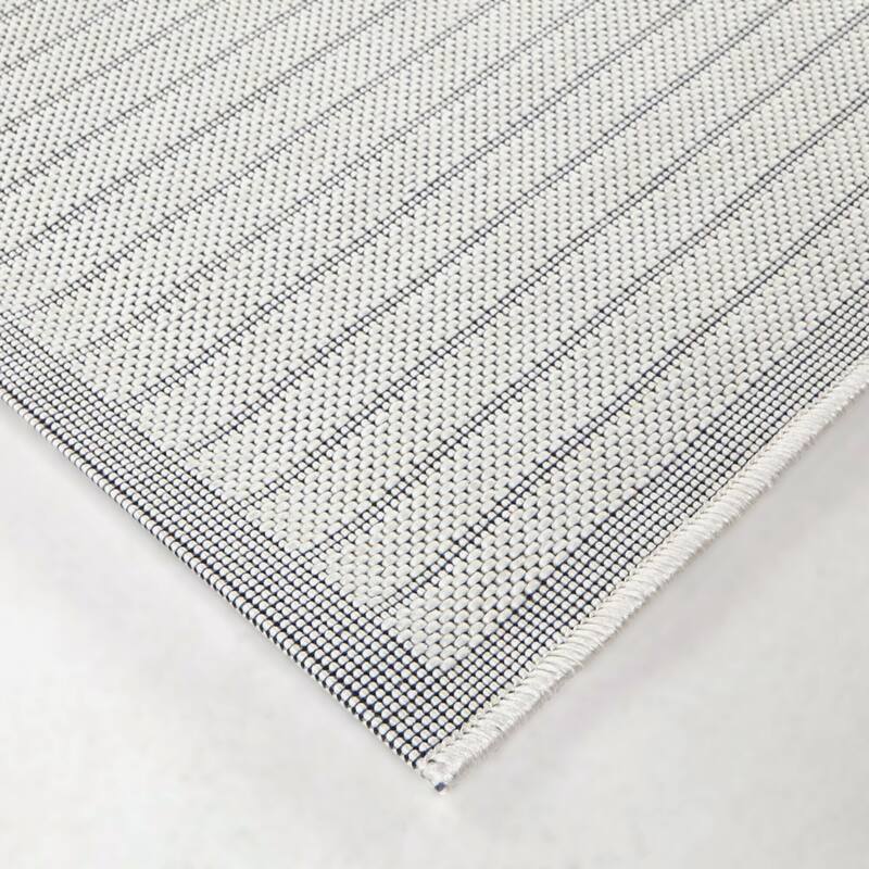 Ernesto Modern Striped Indoor/Outdoor Area Rug