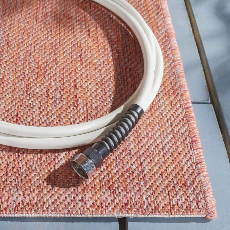 SAFAVIEH Beach House Guylene Indoor/ Outdoor Waterproof Patio Backyard Rug