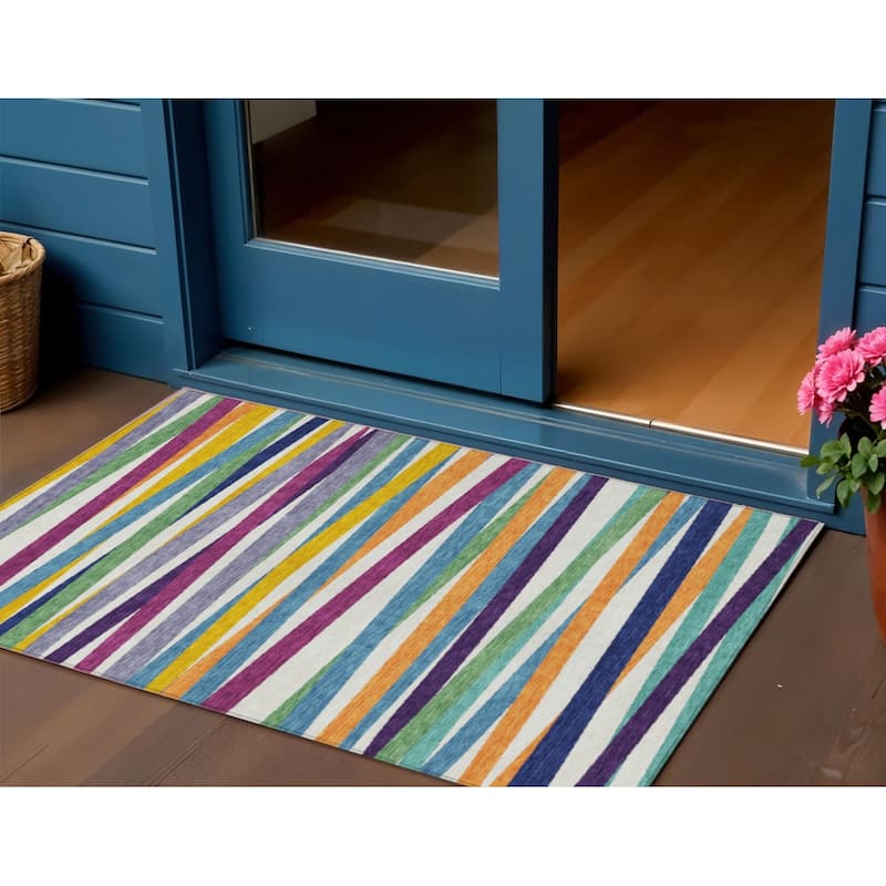 HomeRoots Striped Transitional Rectangle Outdoor Rug - 3' x 5'