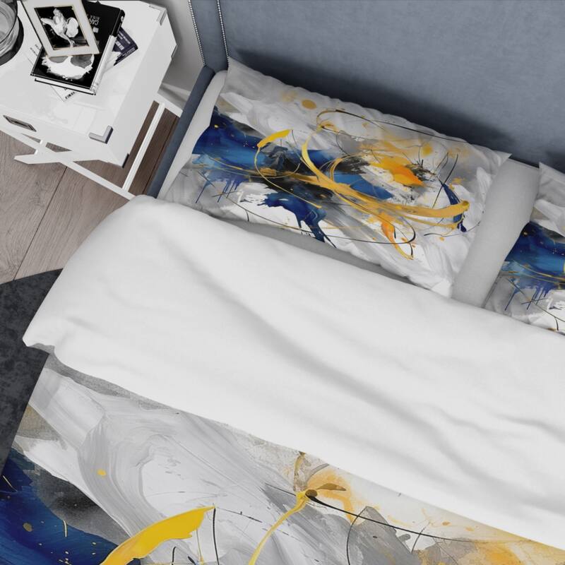 Designart "Dark Blue and Gold Strokes XIV" Blue Modern - Bedding Cover Set With Shams