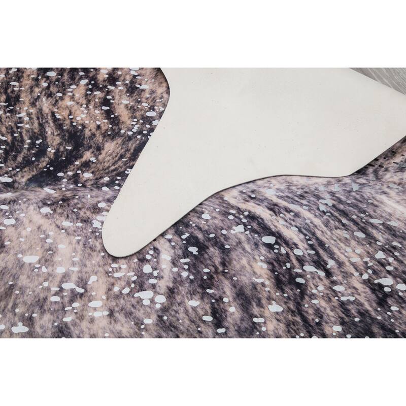 Rio Collection Faux Cowhide Printed Rug with Foil Accents