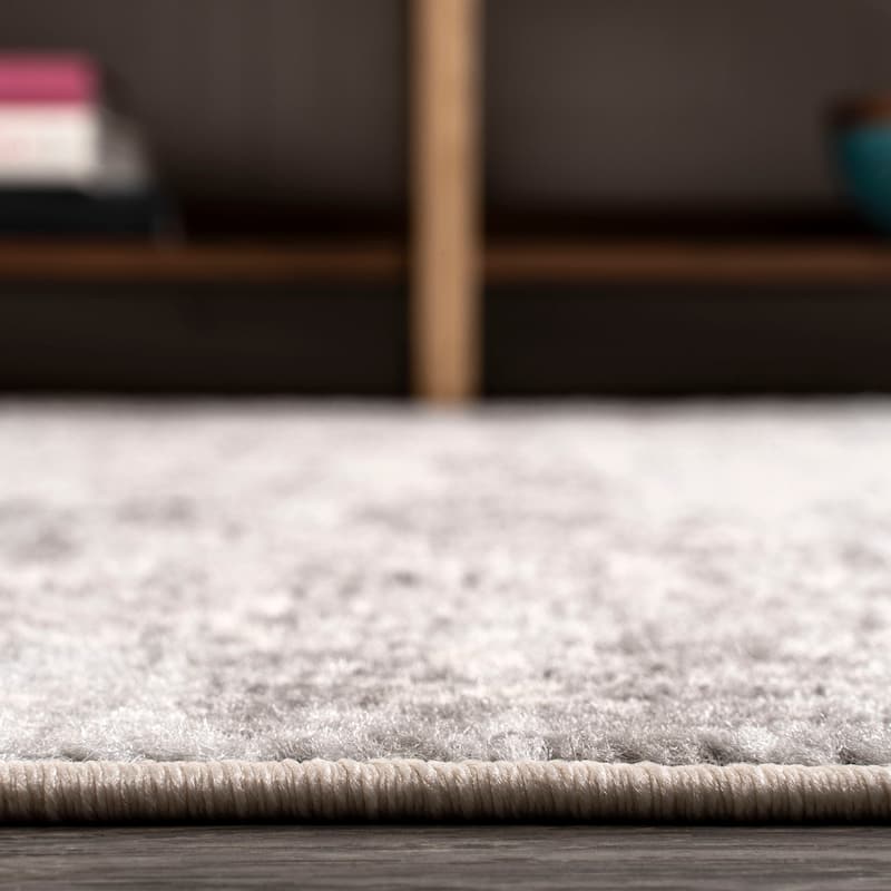 JONATHAN Y Brooklyn Filigree Medallion Area Rug