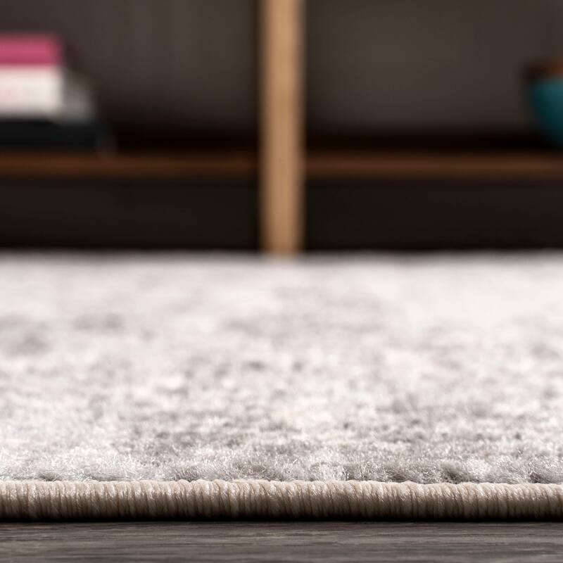 JONATHAN Y Brooklyn Filigree Medallion Area Rug