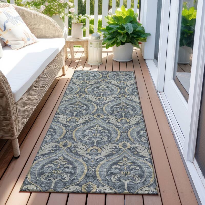 Machine Washable Indoor/ Outdoor Damask Chantille Rug